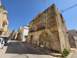  CASTELVETRANO CASA INDIPENDENTE CON LOCALE PIANO TERRA. in Vendita